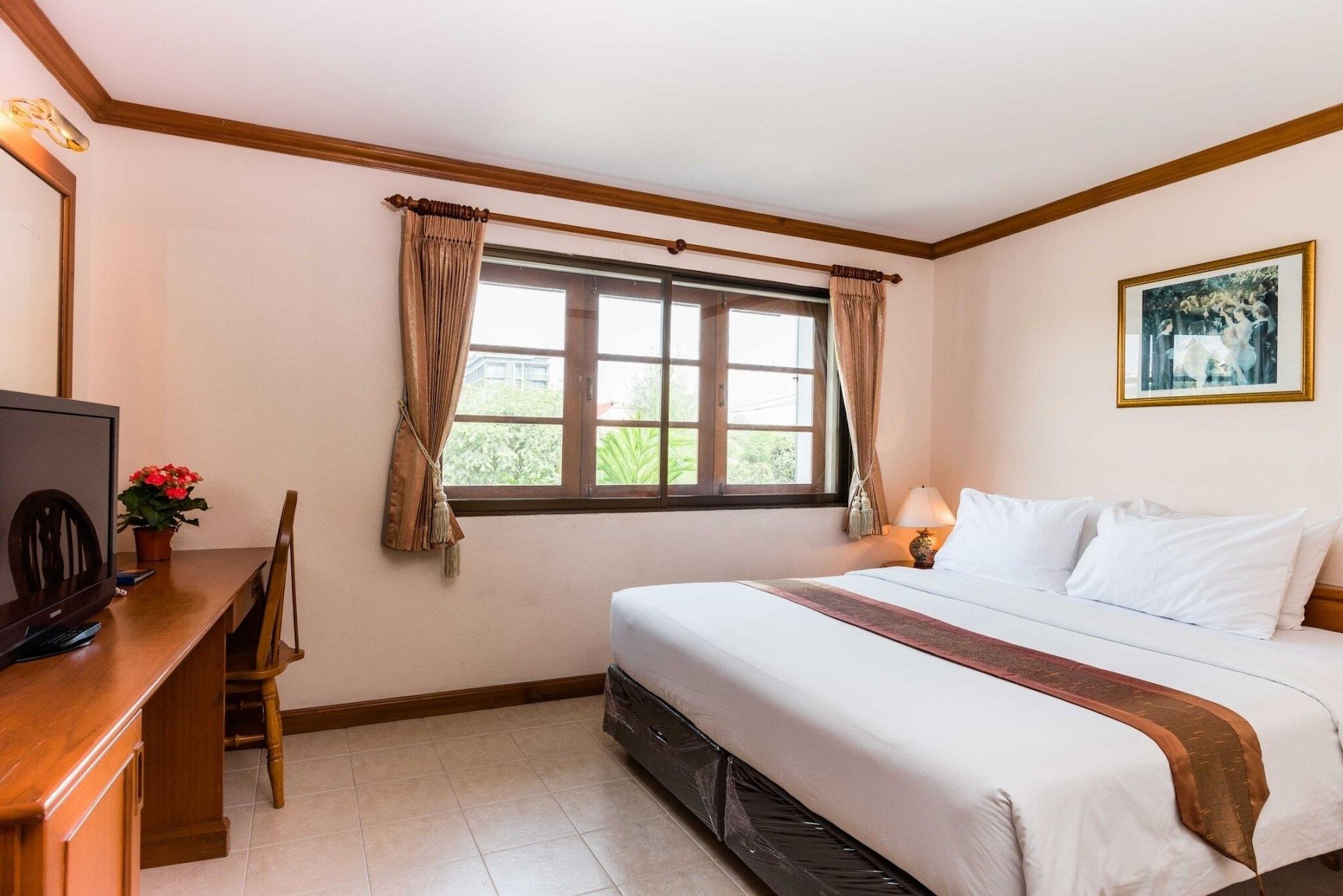 Jomtien Boathouse Hotel Pattaya Exterior photo