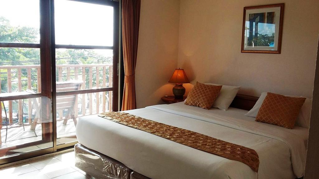 Jomtien Boathouse Hotel Pattaya Exterior photo