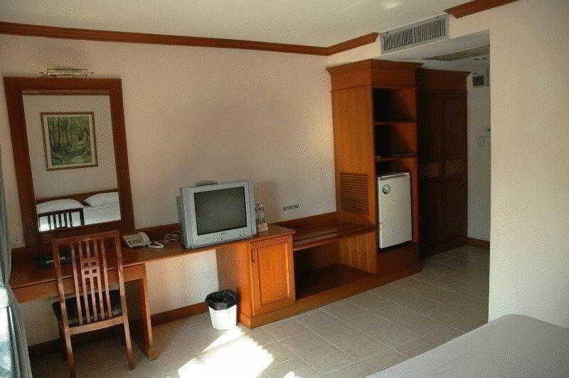Jomtien Boathouse Hotel Pattaya Exterior photo