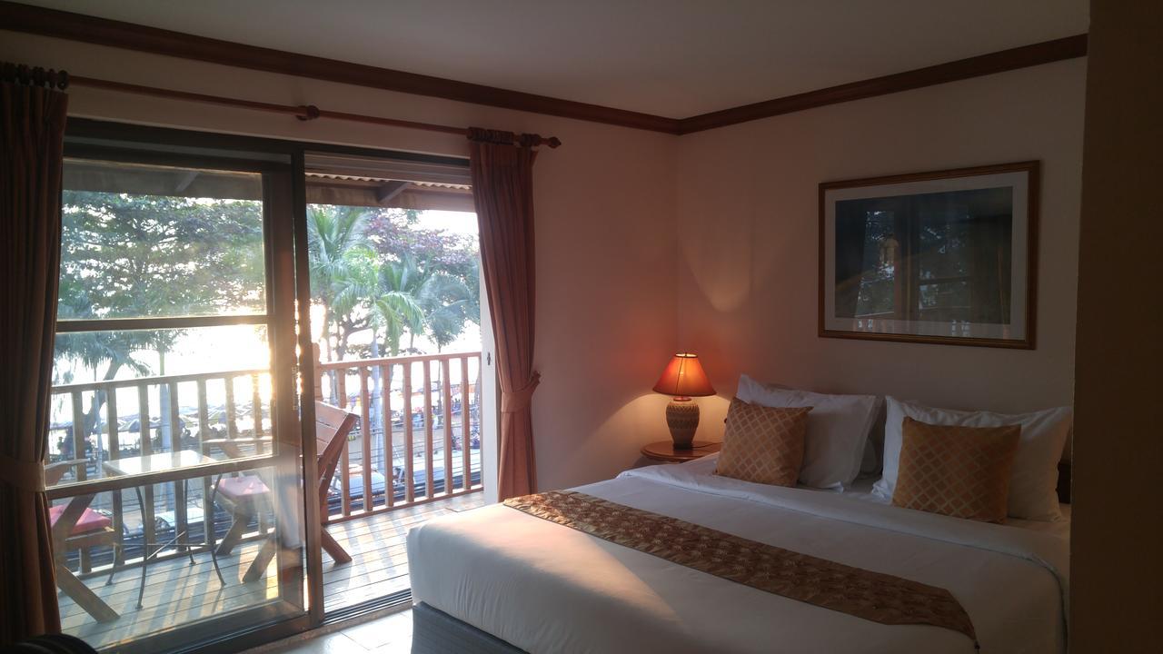 Jomtien Boathouse Hotel Pattaya Exterior photo