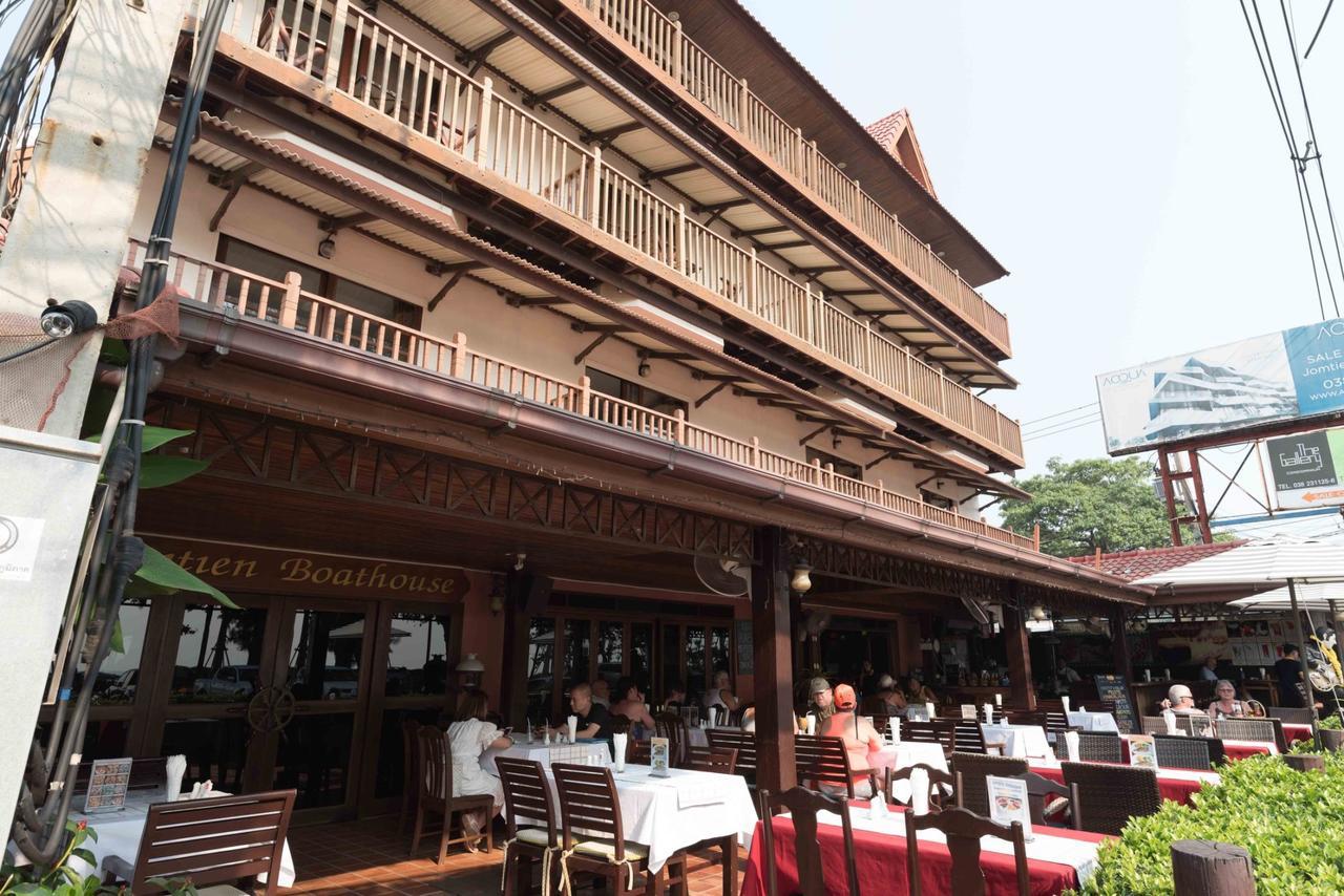 Jomtien Boathouse Hotel Pattaya Exterior photo
